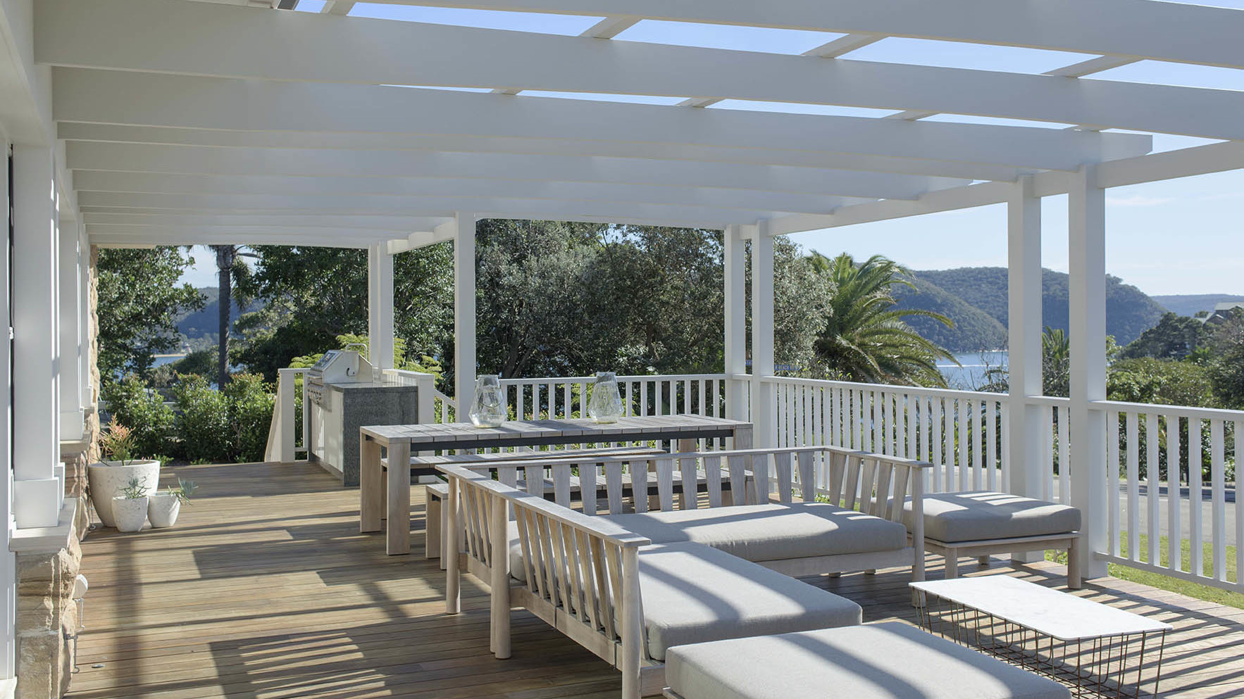 view of outdoor entertainment area